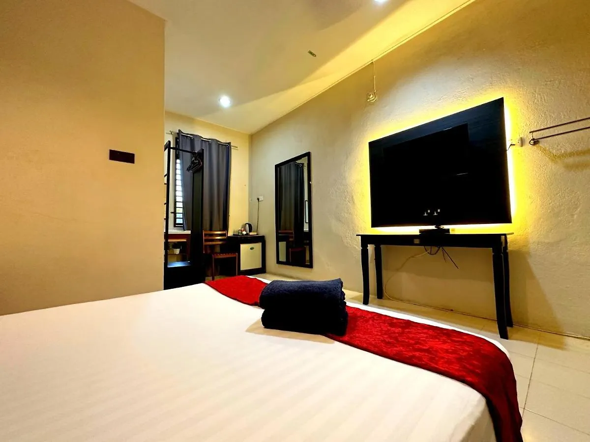 Pemandangan Indah Guest House - Look Out Point Villa- Пантай-Сенанг