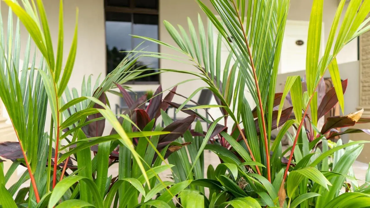 Pemandangan Indah Guest House - Look Out Point Villa- Пантай-Сенанг